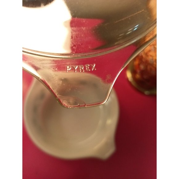 Pyrex Vintage Floral Print Green/White 1 1/2 Pint Casserole Ovenwear Dish & Lid - Picture 4 of 9